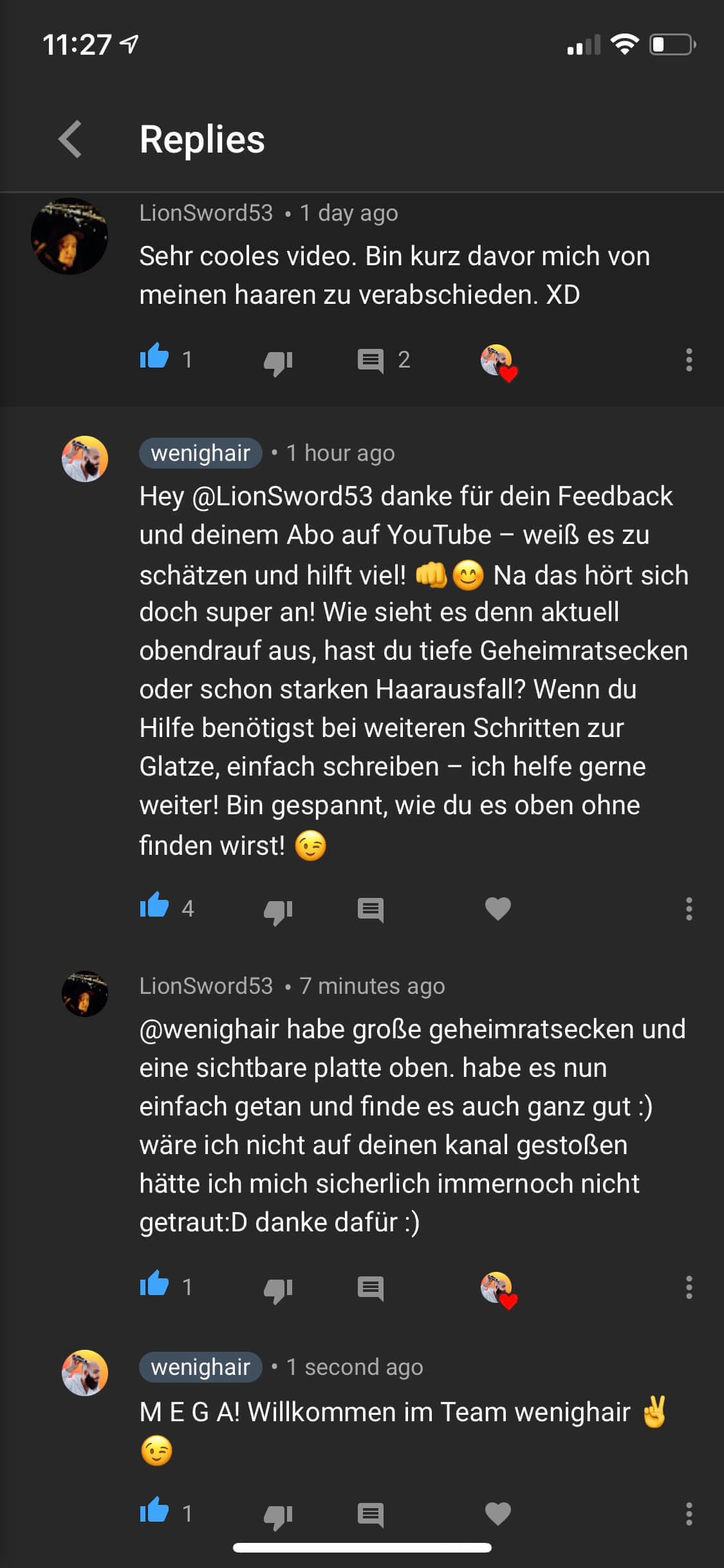 Ein Screenshot von YouTube-Kommentaren, in dem ein Mensch mit Haarausfall beschreibt, wie er sich aufgrund von wenighair dazu entschlossen hat, seine Haare abzurasieren und nun eine Glatze trägt.